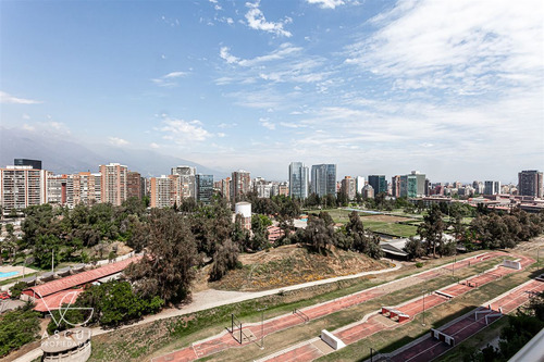 Departamento En Venta De 3 Dorm. Más Servicios En Las Condes