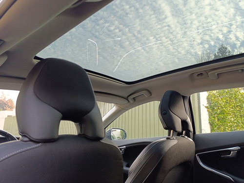 Volvo V40 2014