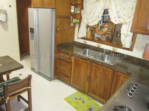 Imagen 7 de 24 de Casa En Venta El Cafetal Caracas. En Calle Cerrada Con Vigilancia