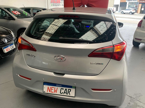 Imagem 13 de 17 de Hyundai Hb20 2014 1.6 Comfort Plus Flex 5p