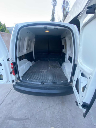 Imagen 8 de 12 de Volkswagen Caddy 2016 1.6 Base Mt