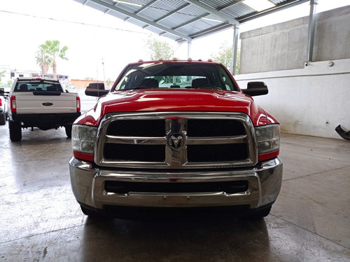 Imagen 8 de 15 de 2016 Ram 3500 4x2 Dually Motor Diesel