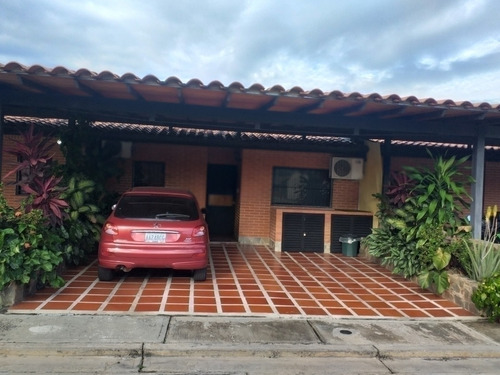 Imagen 7 de 14 de 415476 Liliana Trias 04140432833 Townhouse Venta La Cumaca