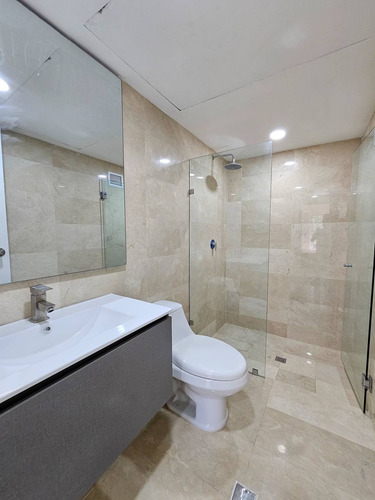 Apartamento En Alquiler 90 M2 - Urb. Chulavista