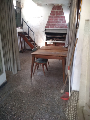 Imagen 12 de 15 de Ph 3 O 4 Amb. Al Frente. Patio Cubierto. Terraza. Quincho. Parrilla.