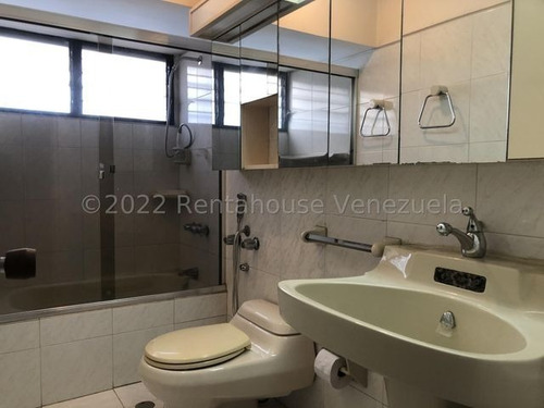 Imagen 10 de 25 de Omar Espinoza Ofrece En Venta Amplio Y Lujoso Apartamento En Santa Eduvigis
