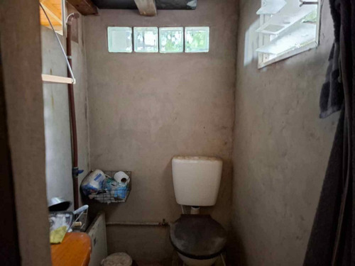 Venta Casa 3 Amb C/ Galpon Y Baño