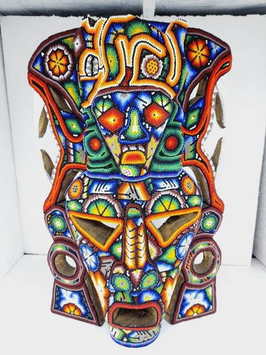 Mascara De Madera Pirámide Maya Con Chaquira Arte Huichol 