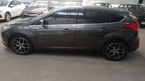 Imagen 9 de 15 de Ford Focus 5p Titanium Mt 2016 Contado Forestcar Balbin #5