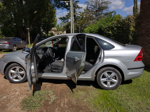 Ford Focus Sedan 4 Puertas