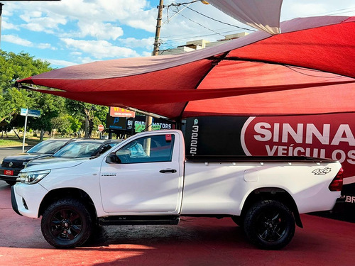 Toyota Hilux 2.8 4X4 CS 16V TURBO