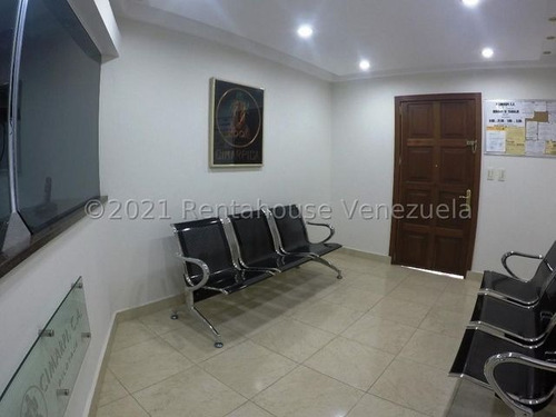 Imagen 2 de 12 de Oficina En Venta Urb. La Castellana # 22-16580