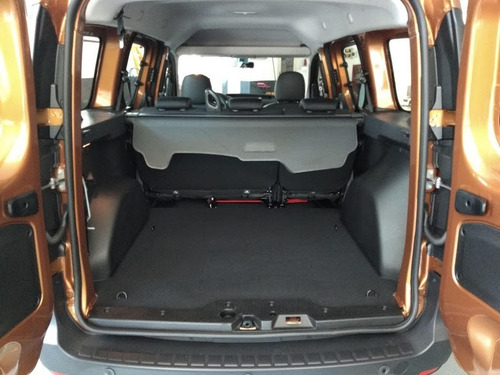 Imagen 24 de 25 de Kangoo Stepway 1.5dci Okm 2023 Concesionario En Stock (ew)