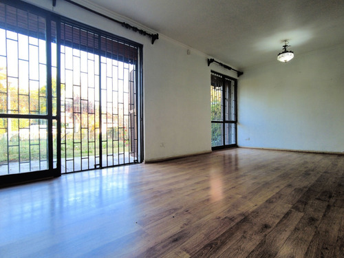 Imagen 11 de 22 de En Venta Casa En Sector Estratégico A Una Cuadra De Vitacura