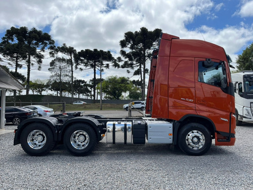 Volvo Fh 540 Cab. Globetrotter 6x4 Ano 2023 Laranja Pac. Ec