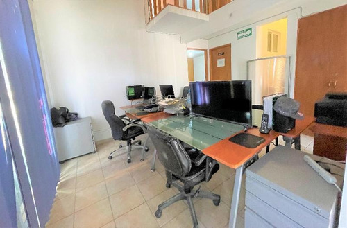 Imagen 6 de 16 de Casa Oficina En Venta Y Renta En Colinas Del Cimatario 3a Sección, Querétaro