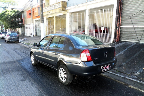 Renault Clio Sedan 1.0 Flex 2006/2006
