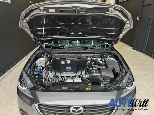 Mazda 3 Touring At 2000cc