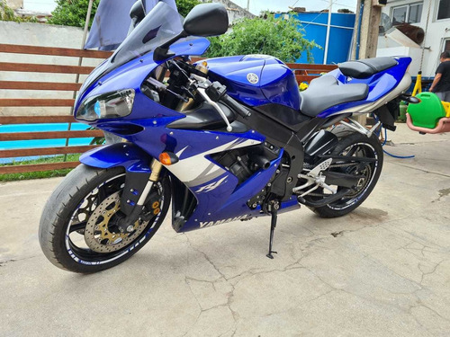 Yamaha R1