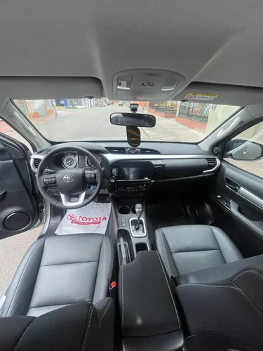 Toyota Hilux 2.4 Diésel 4X4
