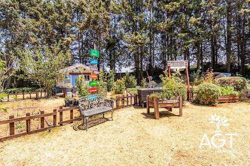 Casa En Venta En Metepec Con Gran Terreno