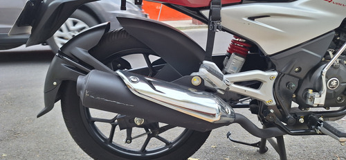 Bajaj Dyscover 125, 2023, Único Dueño