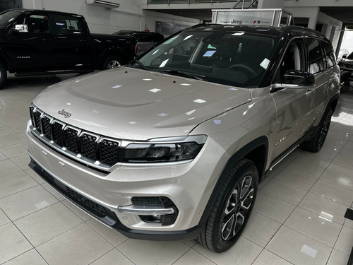 Imagen 6 de 17 de Jeep Commander Limited Gris #11