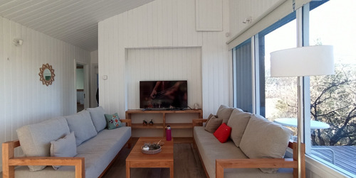 Imagen 5 de 14 de Moderna Casa En El Bosque Alquiler Hasta 4 Personas