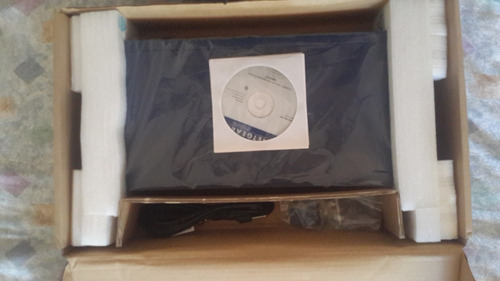 Imagen 3 de 3 de Switch Netgear Prosafe F526t 24 Puertos