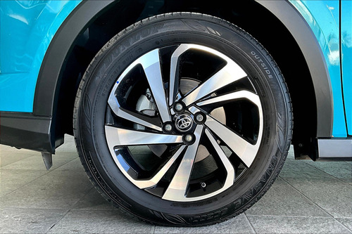 Toyota Raize 1.0T Xle Fwd Cvt Bitono
