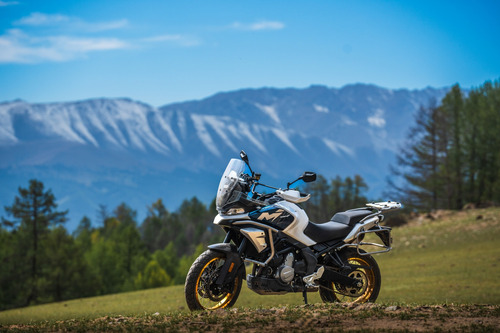 Nueva Cfmoto Mt700 2025 Llévala Financiada Sin Intereses