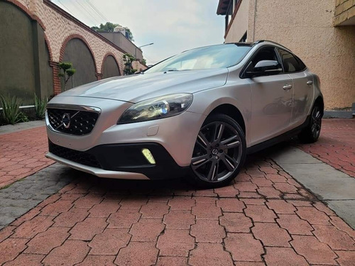 Imagen 1 de 15 de Volvo V40