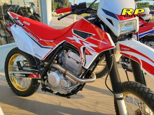 Imagen 4 de 8 de Honda Xr 250 Tornado Especial 0km 2022. Rpmotos Bolivar