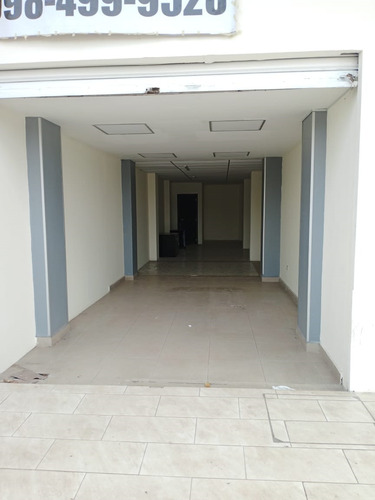 Local Comercial Excelente Ubicacion, Ave. Fco De Orellana ,comercial ,parqueos 70mt2