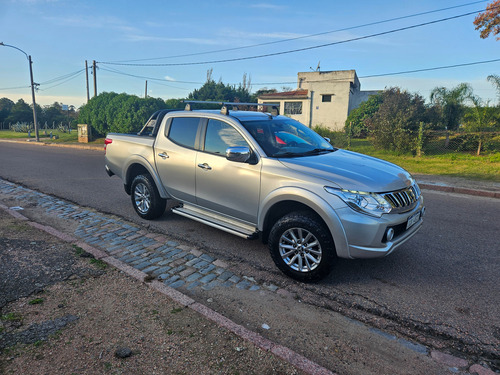 Mitsubishi L200 2.5 Cd 4wd High-power Di-d At5 Cuero