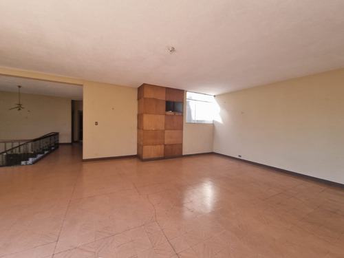 Imagen 6 de 14 de Casa En Venta Y Renta Zona 1