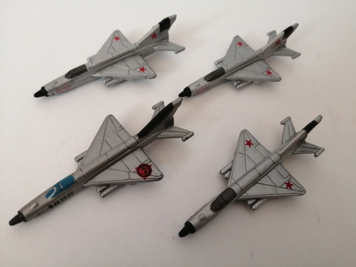 Micromachines Escuadrón 4 Aviones Migs 21 1/200 (Usado)