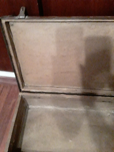 Valija, Caja Guardar, De Madera Forrada En Papel. Tipo Cuero