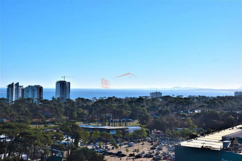 Imagen 2 de 19 de Apartamento En Venta Anual Y Venta En Roosevelt - Punta Del Este