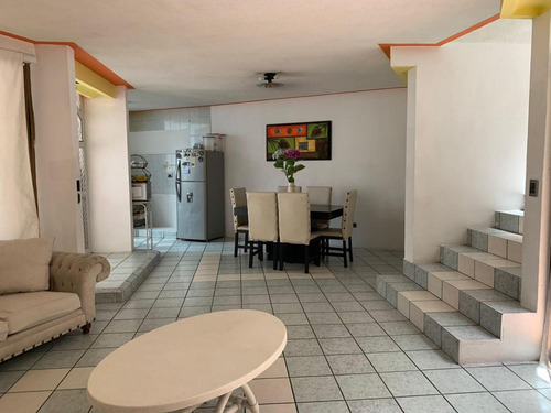 Casa En Venta En Co. La Pradera, Irapuato, Gto.