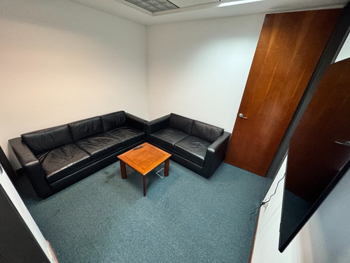 Oficina En Venta ~387 M2. Los Palos Grandes.