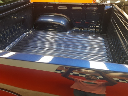 Imagen 12 de 15 de Volkswagen Amarok Highline Manual 4x2 - 0 Km Sin Rodar