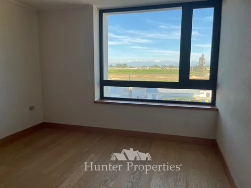 Lujoso Dpto. En Venta De 4d + Sala De Estar En Las Rastr