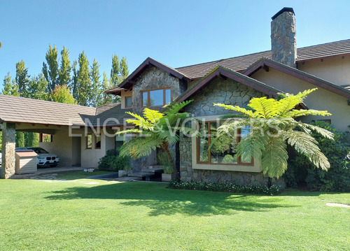Gran Casa En Requínoa