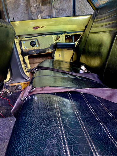 Ford Falcon Deluxe 81'