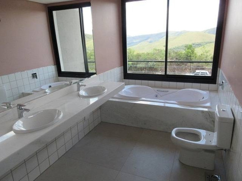 Casa A Venda No Quintas Do Morro - 510 M² - Bcp97