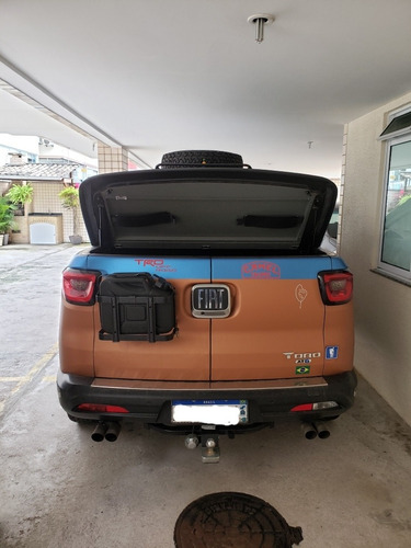 Imagem 4 de 13 de Fiat Toro 2017 1.8 16v Freedom Flex 4x2 Aut. 4p