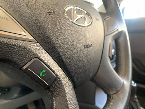 Imagem 9 de 15 de Hyundai Hb20 1.6 Premium 16v Flex 4p Automático