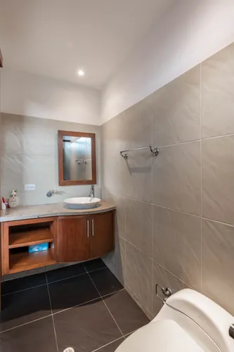 Casa En Venta En Canelon. Cod V15829