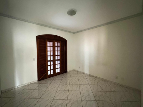 Sobrado Comercial E Residencial A Venda Em Valinhos
